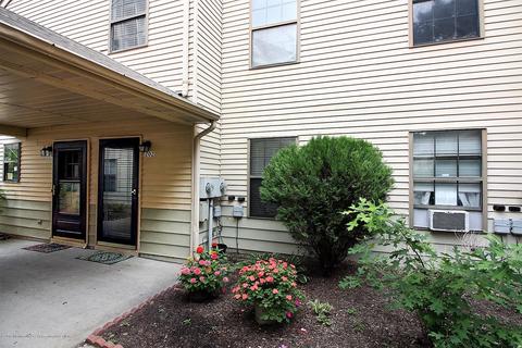 202 Daisy Ct, Jackson, NJ 08527 photo 2