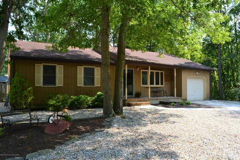 585 Lakeview Pl, Forked River, NJ 08731 photo 1