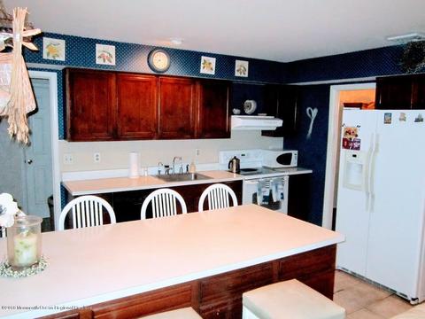 665 Valley Rd, Brielle, NJ 08730 photo 7