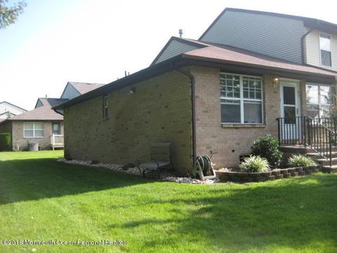 37 Kitty Ct, Brick, NJ 08724 photo 9