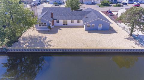 934 Capstan Dr, Forked River, NJ 08731 photo 2