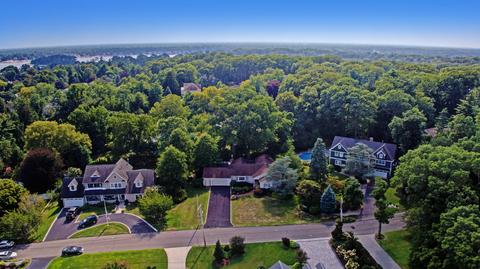 609 Oceanview Rd, Brielle, NJ 08730 photo 1