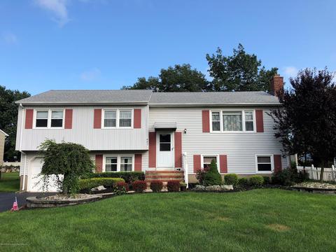 467 Cornell Dr, Brick, NJ 08723 photo 2