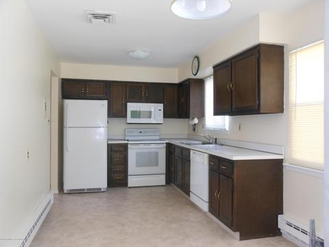 24 Phillips Rd, Brick, NJ 08724 photo 4