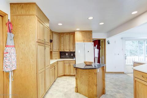 1 Duncan Dr, Holmdel, NJ 07733 photo 13