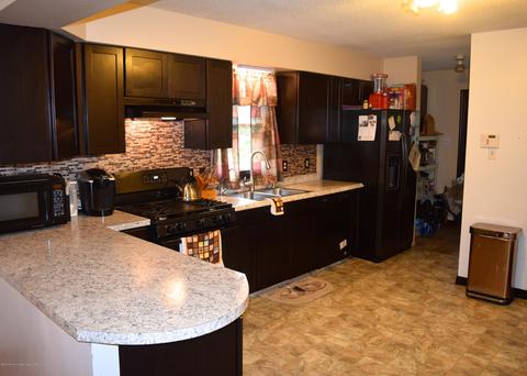90 Hawkin Rd, Tabernacle, NJ 08088 photo 4