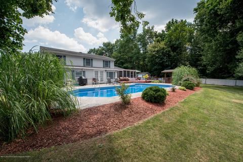 29 Kenneth Ter E, Middletown, NJ 07748 photo 11