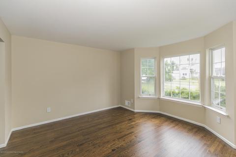 15 Middlesex Rd, Matawan, NJ 07747 photo 4