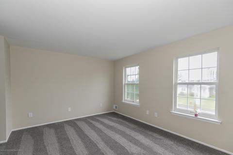 15 Middlesex Rd, Matawan, NJ 07747 photo 10