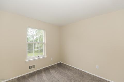 15 Middlesex Rd, Matawan, NJ 07747 photo 17