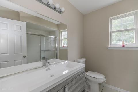 15 Middlesex Rd, Matawan, NJ 07747 photo 18