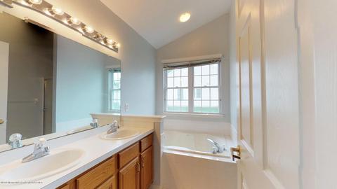6 N Baker Dr, Jackson, NJ 08527 photo 9