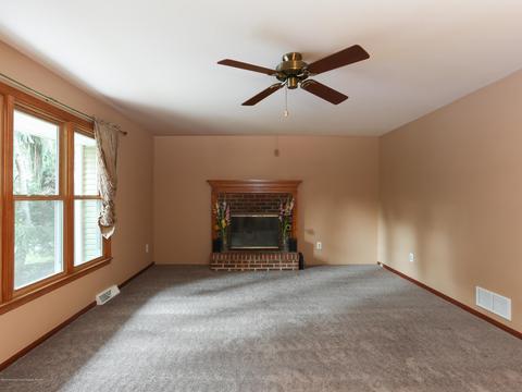 5 Briggs Rd, Wrightstown, NJ 08562 photo 3