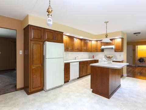 5 Briggs Rd, Wrightstown, NJ 08562 photo 4