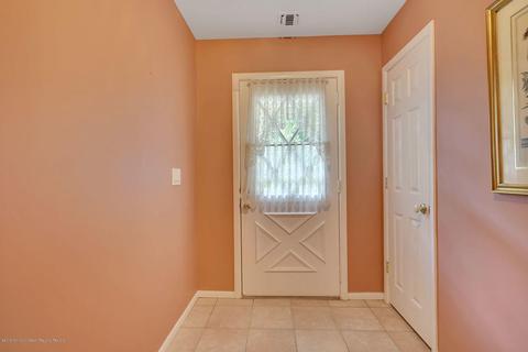 4 Pheasant Run Rd, Forked River, NJ 08731 photo 2