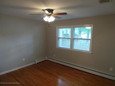 527 Holmes Ave, Forked River, NJ 08731 photo 16