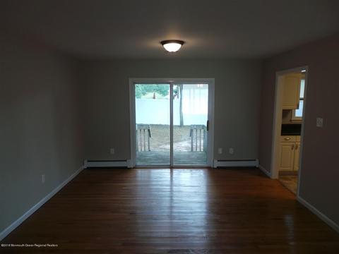 527 Holmes Ave, Forked River, NJ 08731 photo 5