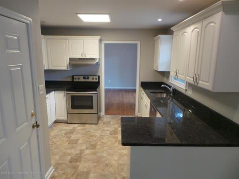 527 Holmes Ave, Forked River, NJ 08731 photo 6