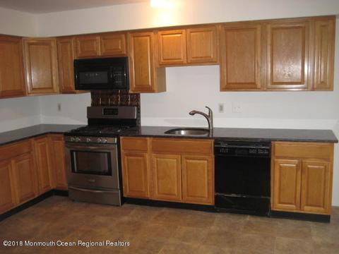 321 Sandra Pl, Brick, NJ 08724 photo 4