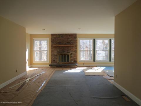 18 Mount Dr, Holmdel, NJ 07733 photo 4