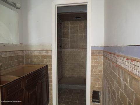 18 Mount Dr, Holmdel, NJ 07733 photo 9