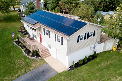 19 Dina Pl, Jackson, NJ 08527 photo 4