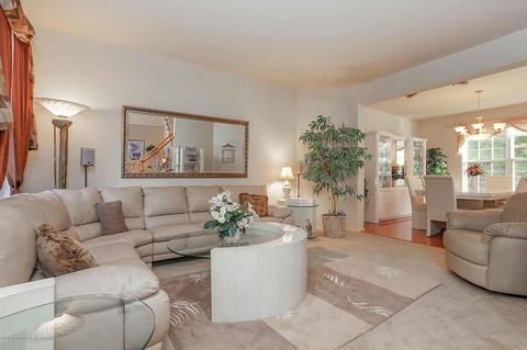 50 Stratton Rd, Matawan, NJ 07747 photo 3