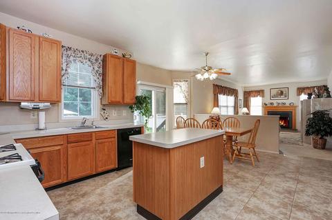 50 Stratton Rd, Matawan, NJ 07747 photo 5