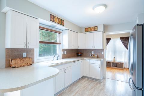 7 Division St, Brick, NJ 08724 photo 8