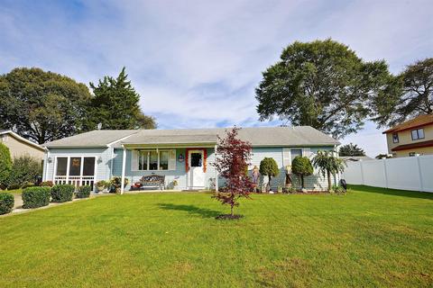 220 Conifer Dr, Forked River, NJ 08731 photo 2