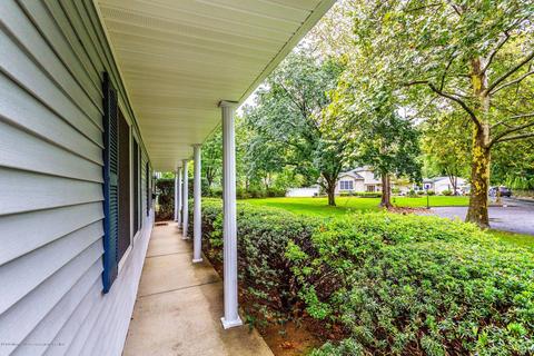 3 E Point Rd, Lincroft, NJ 07738 photo 4
