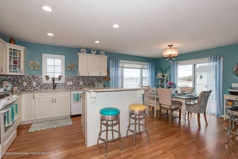 68 Vanard Dr, Brick, NJ 08723 photo 8