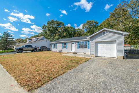 429 3rd St, Waretown, NJ 08758 photo 3
