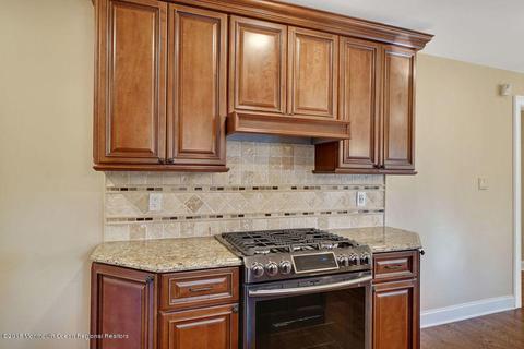 32 Middlebrook Dr, Ocean, NJ 07712 photo 14