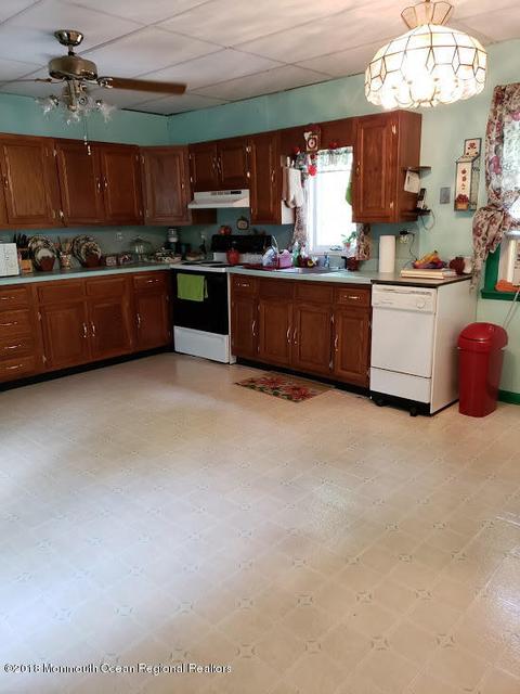 123 Springfield Ave, Pine Beach, NJ 08741 photo 5