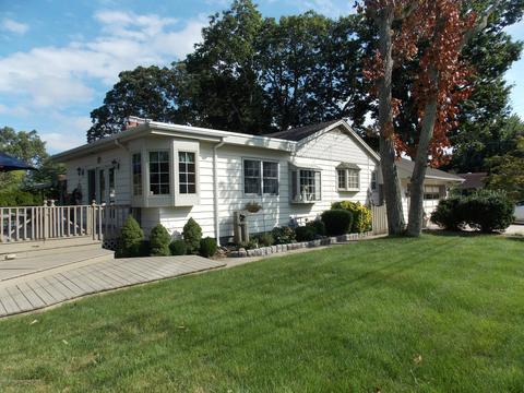 200 Springfield Ave, Pine Beach, NJ 08741 photo 3