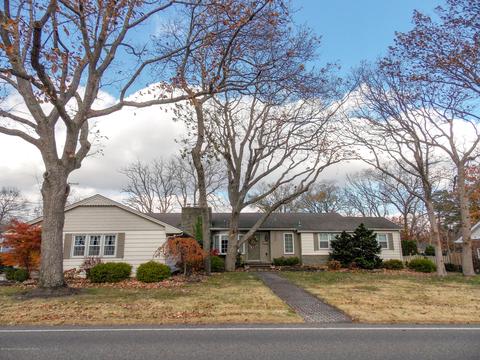 200 Springfield Ave, Pine Beach, NJ 08741 photo 1