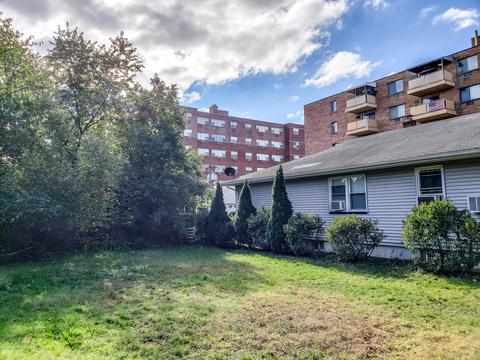 74 Clarendon Pl, Hackensack, NJ 07601 photo 8