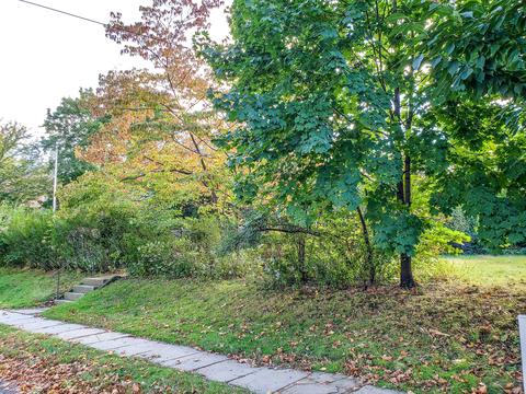 74 Clarendon Pl, Hackensack, NJ 07601 photo 5