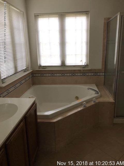 26 James Dr, Waretown, NJ 08758 photo 4
