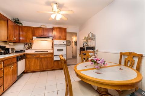 20 Westbrook Rd, Howell, NJ 07731 photo 6