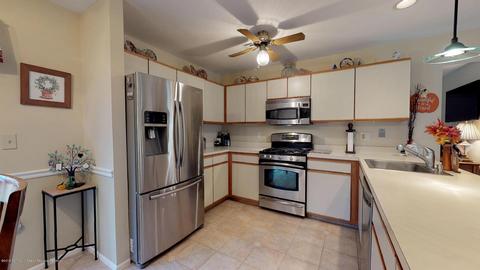 584 Winterberry Blvd, Jackson, NJ 08527 photo 7