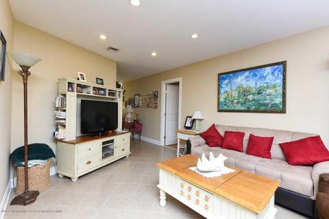 37 Sidney Ct, Brick, NJ 08724 photo 8