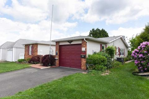 37 Sidney Ct, Brick, NJ 08724 photo 2
