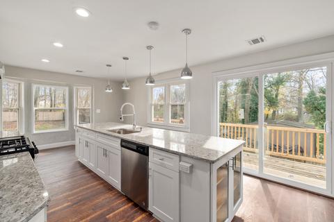 27 Willow Ave, Matawan, NJ 07747 photo 2