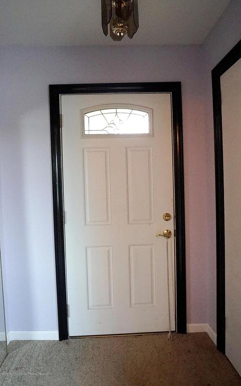39 Gurley Rd, Edison, NJ 08817 photo 11