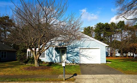 24 Kent Dr, Forked River, NJ 08731 photo 2