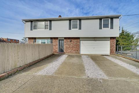 2 Longpoint Dr, Brick, NJ 08723 photo 3