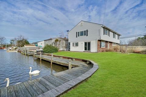 2 Longpoint Dr, Brick, NJ 08723 photo 1