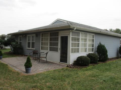 9 Meadowbrook Rd, Brick, NJ 08723 photo 4